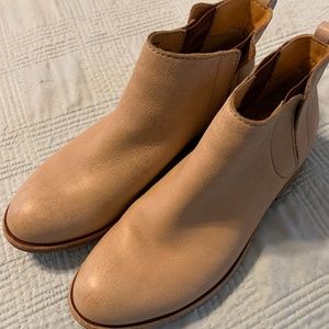 Kork- Ease Leather Velma Booties tan size 7